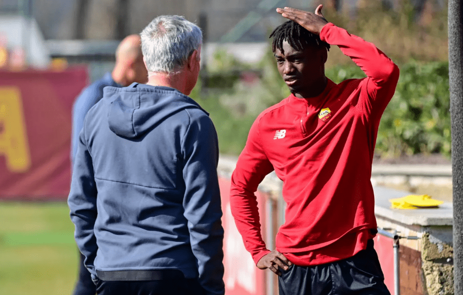 爱游戏sports-包含赛地聚焦：全明星赛今夜热度飙升，罗马更衣室发声，目标明确，资深球员宣示担当的词条-爱游戏sports